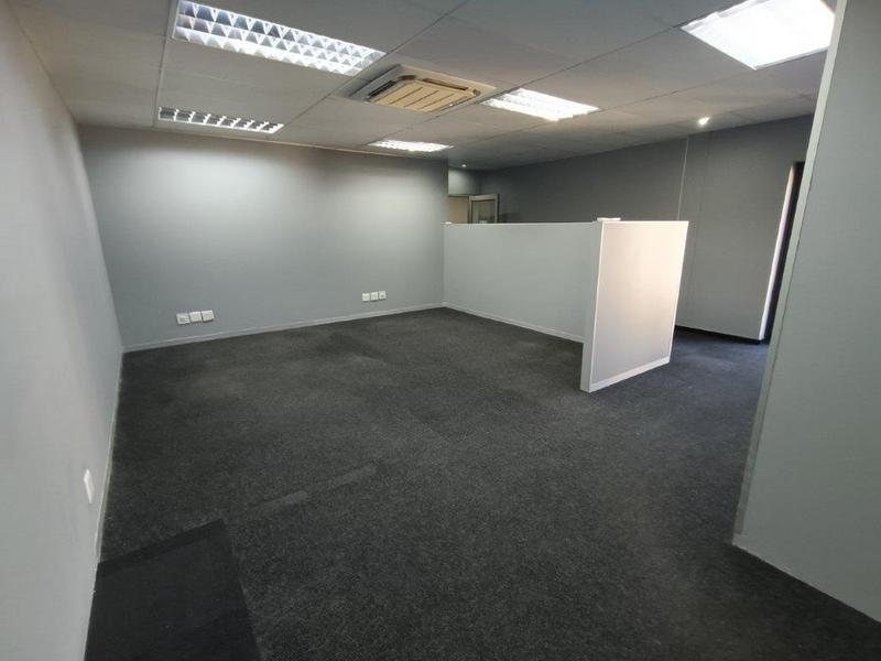 To Let commercial Property for Rent in Strubensvallei Gauteng