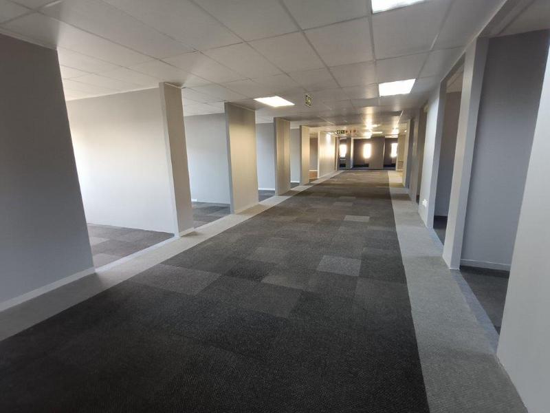 To Let commercial Property for Rent in Strubensvallei Gauteng