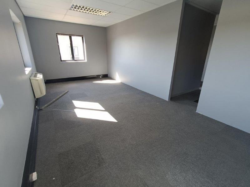 To Let commercial Property for Rent in Strubensvallei Gauteng