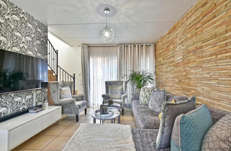 3 Bedroom Property for Sale in Wilgeheuwel Gauteng