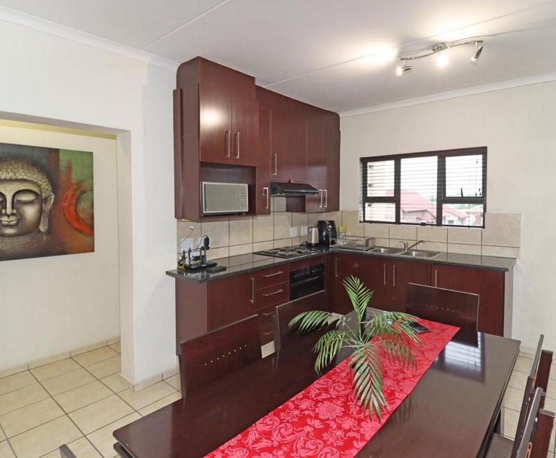 3 Bedroom Property for Sale in Barbeque Downs Gauteng