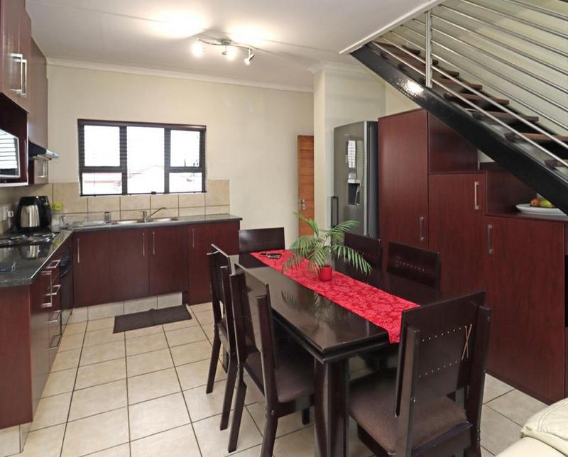 3 Bedroom Property for Sale in Barbeque Downs Gauteng