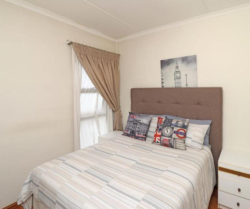 3 Bedroom Property for Sale in Barbeque Downs Gauteng