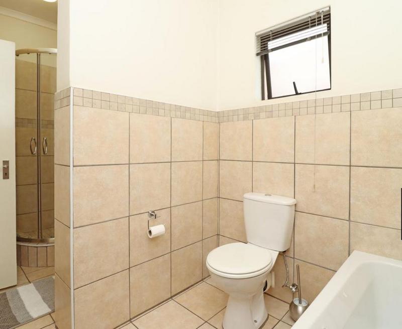 3 Bedroom Property for Sale in Barbeque Downs Gauteng