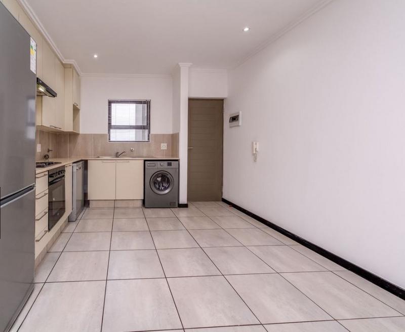 To Let 2 Bedroom Property for Rent in Sunninghill Gauteng