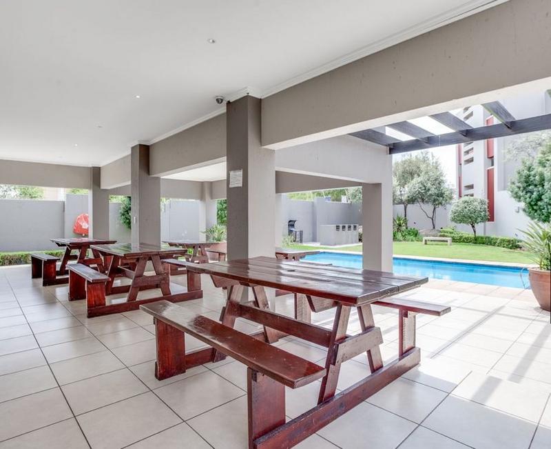To Let 2 Bedroom Property for Rent in Sunninghill Gauteng