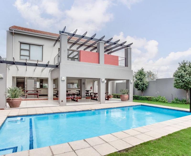To Let 2 Bedroom Property for Rent in Sunninghill Gauteng