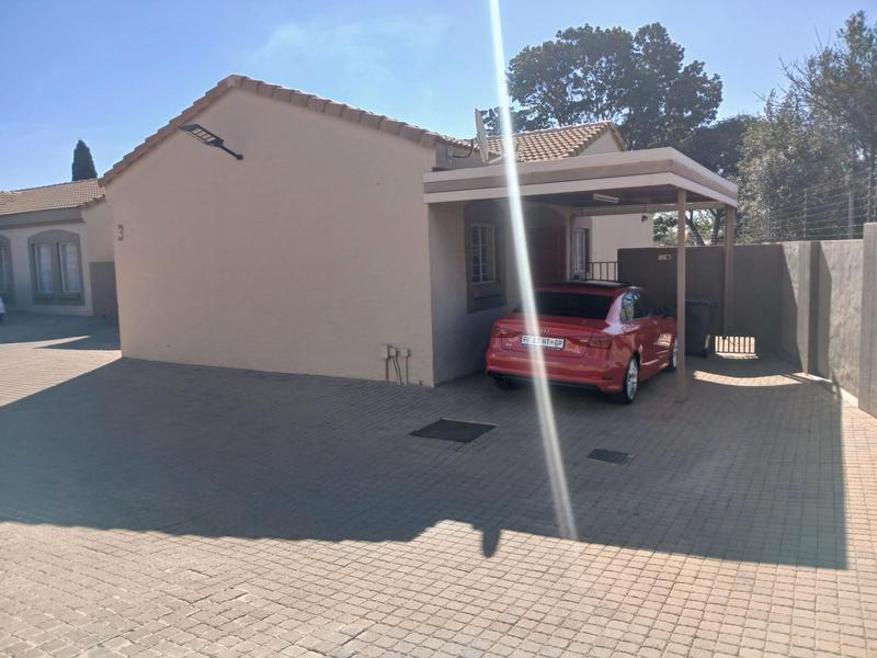 3 Bedroom Property for Sale in Theresa Park Gauteng