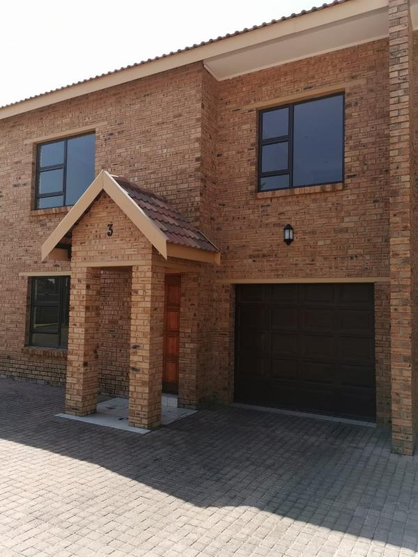 To Let 3 Bedroom Property for Rent in Rothdene Gauteng