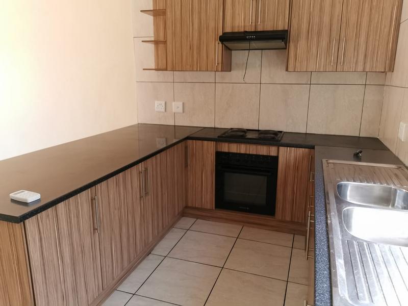 To Let 3 Bedroom Property for Rent in Rothdene Gauteng