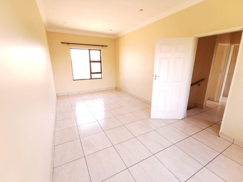 To Let 3 Bedroom Property for Rent in Rothdene Gauteng