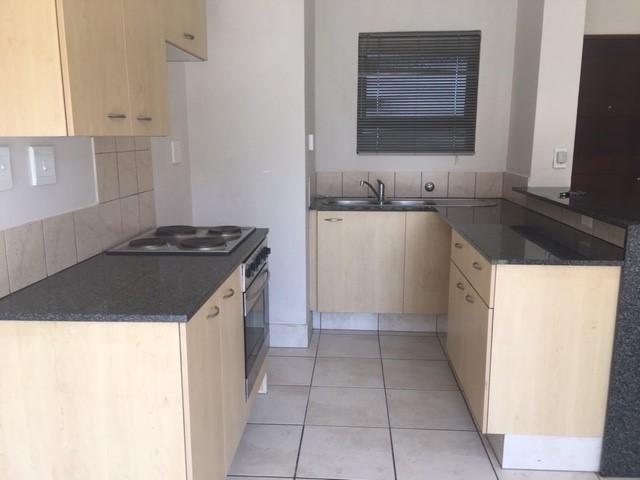 To Let 1 Bedroom Property for Rent in Sunninghill Gauteng