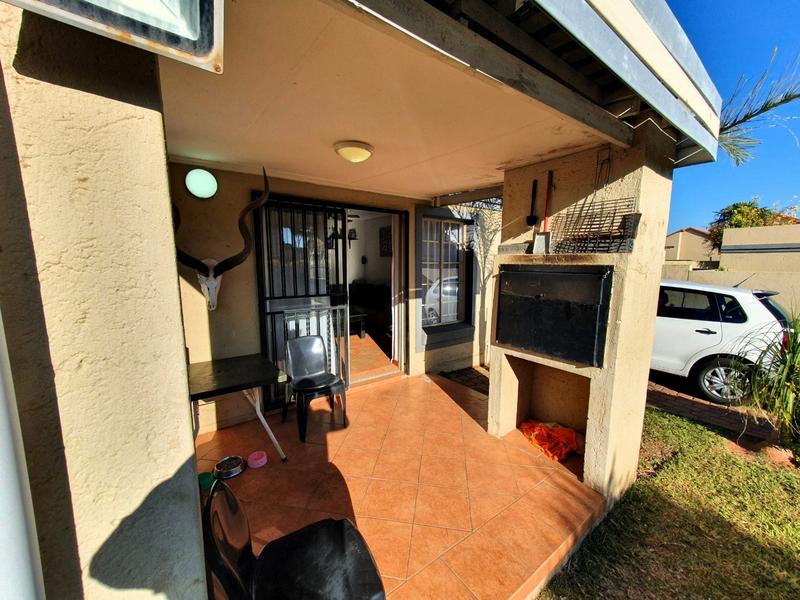 2 Bedroom Property for Sale in Annlin Gauteng