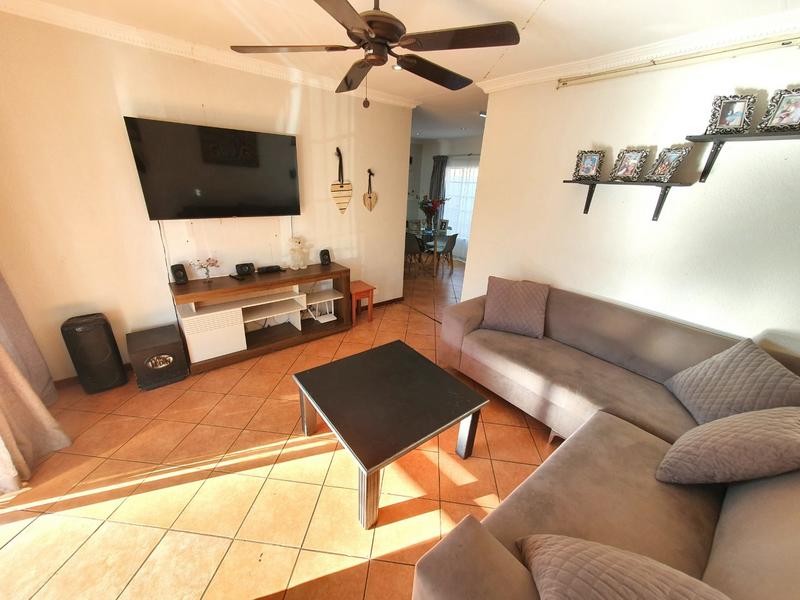 2 Bedroom Property for Sale in Annlin Gauteng