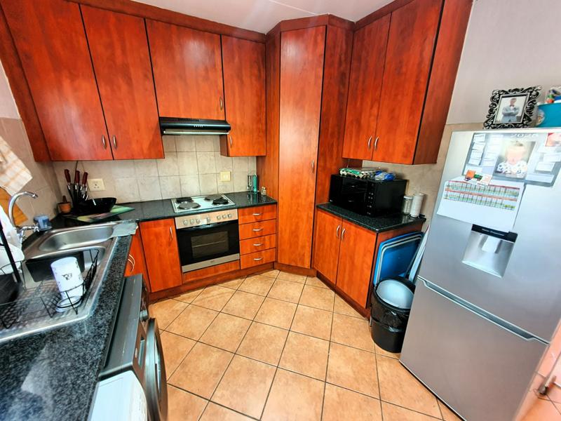 2 Bedroom Property for Sale in Annlin Gauteng