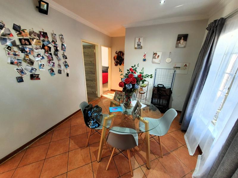 2 Bedroom Property for Sale in Annlin Gauteng