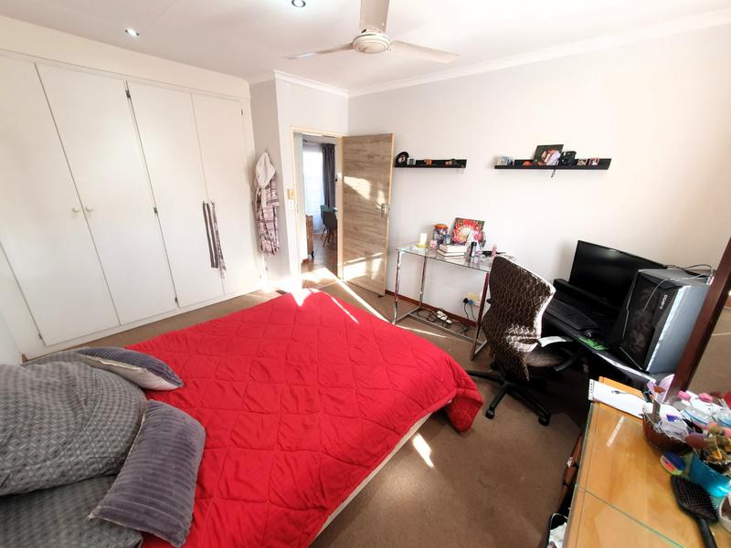 2 Bedroom Property for Sale in Annlin Gauteng