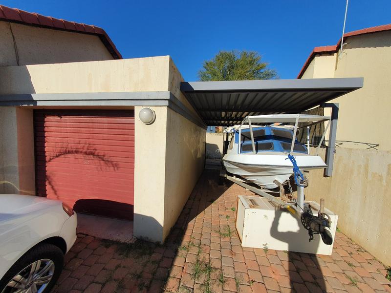 2 Bedroom Property for Sale in Annlin Gauteng