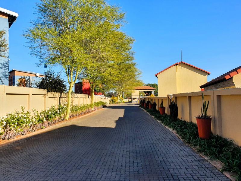 2 Bedroom Property for Sale in Annlin Gauteng