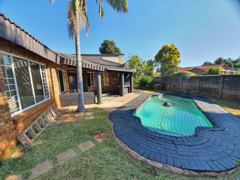 0 Bedroom Property for Sale in Doornpoort Gauteng