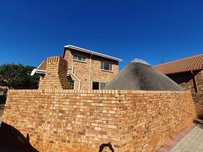 3 Bedroom Property for Sale in Magalieskruin Gauteng