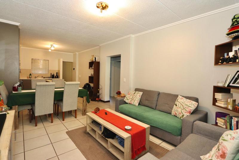To Let 2 Bedroom Property for Rent in Bryanston Gauteng