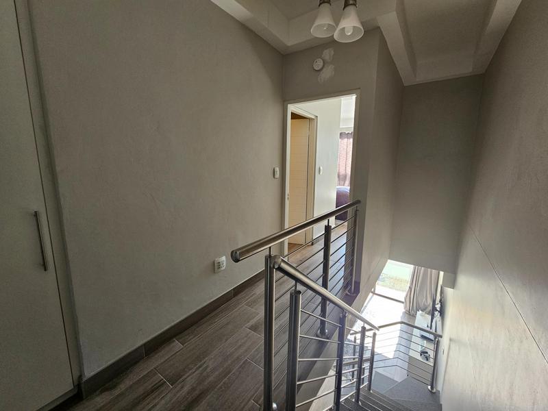 2 Bedroom Property for Sale in Ashlea Gardens Gauteng