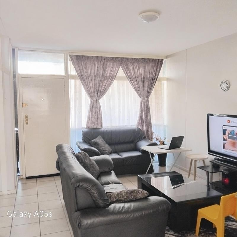 2 Bedroom Property for Sale in Muckleneuk Gauteng
