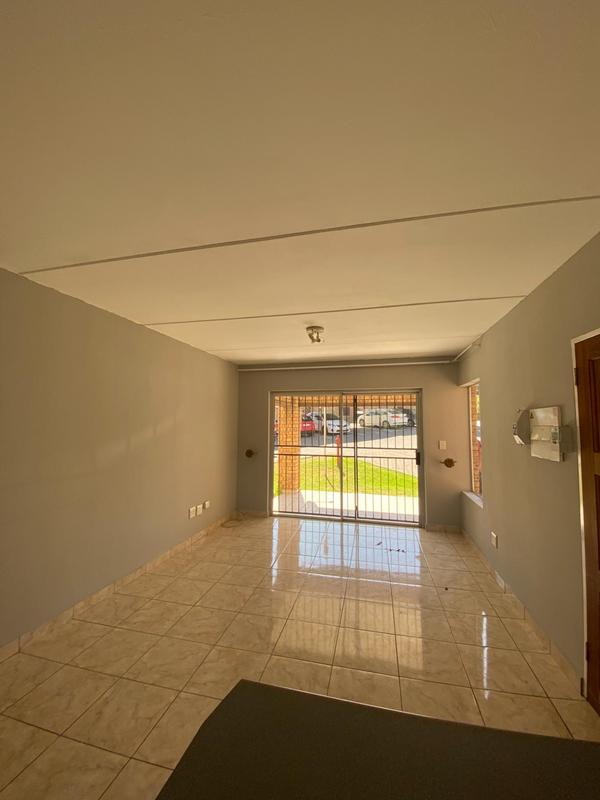 To Let 2 Bedroom Property for Rent in Halfway Gardens Gauteng