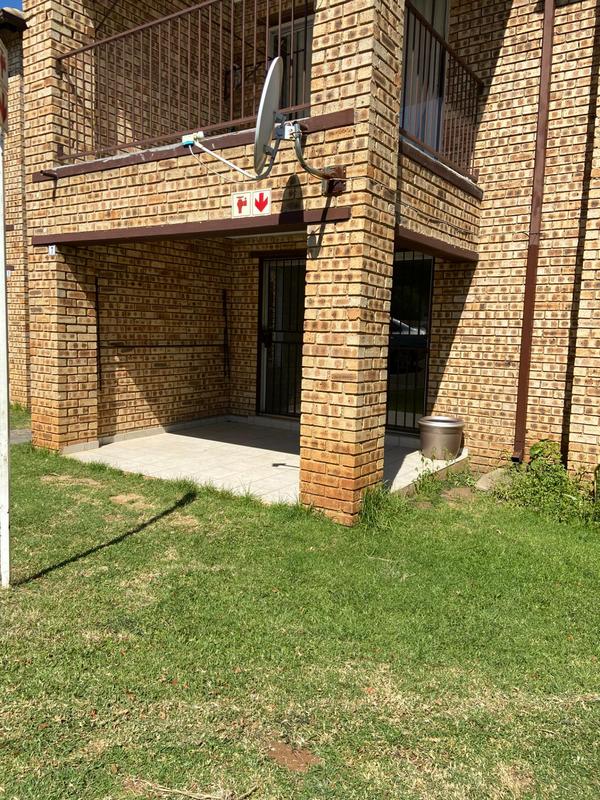 To Let 2 Bedroom Property for Rent in Halfway Gardens Gauteng