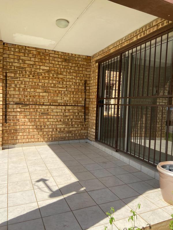 To Let 2 Bedroom Property for Rent in Halfway Gardens Gauteng