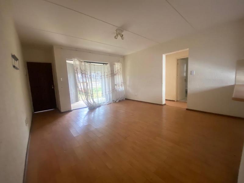 To Let 2 Bedroom Property for Rent in Vorna Valley Gauteng