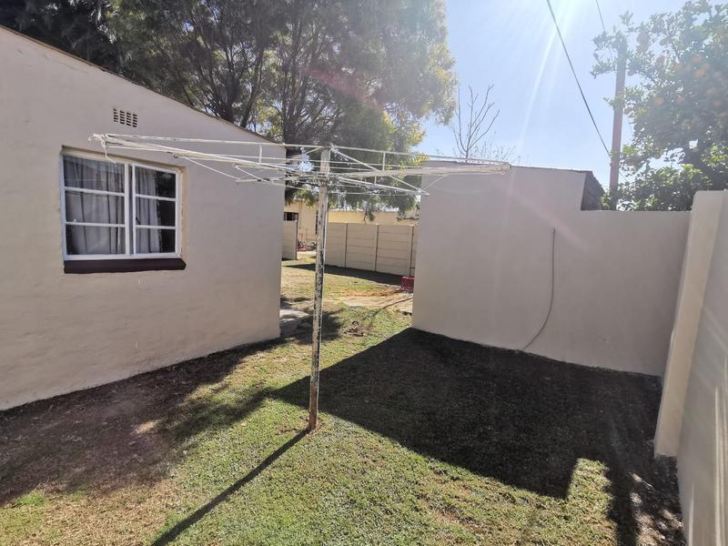 To Let 2 Bedroom Property for Rent in Strubenvale Gauteng