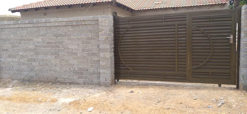 3 Bedroom Property for Sale in Drieziek Gauteng