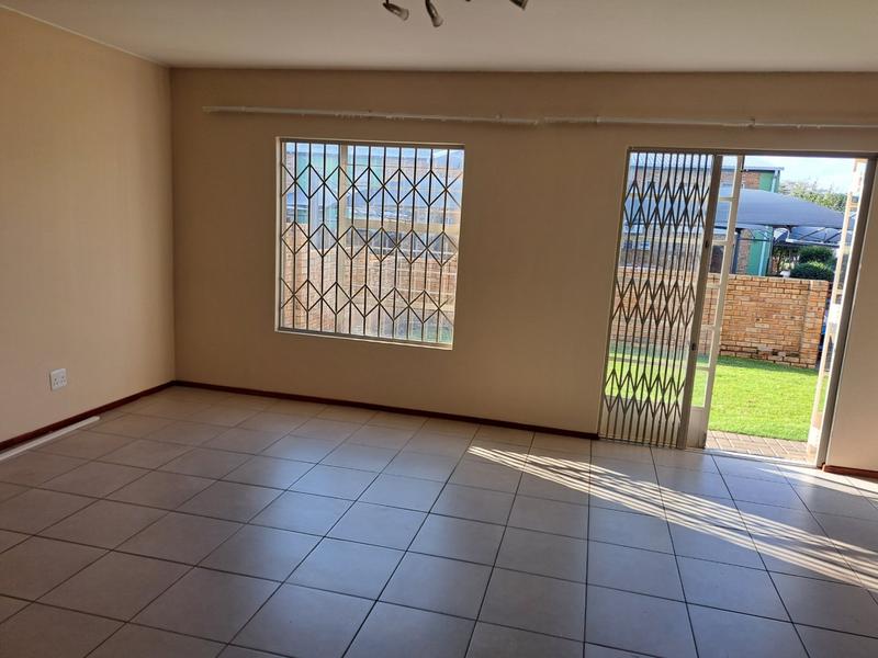 3 Bedroom Property for Sale in Theresa Park Gauteng