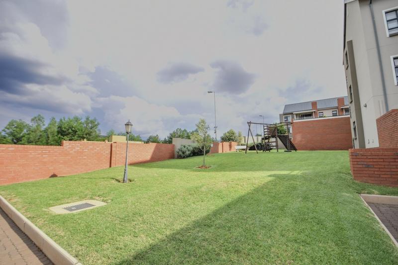 2 Bedroom Property for Sale in Golden Fields Estate Gauteng