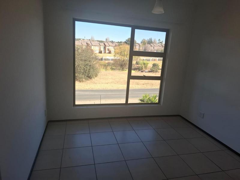 2 Bedroom Property for Sale in Noordwyk Gauteng