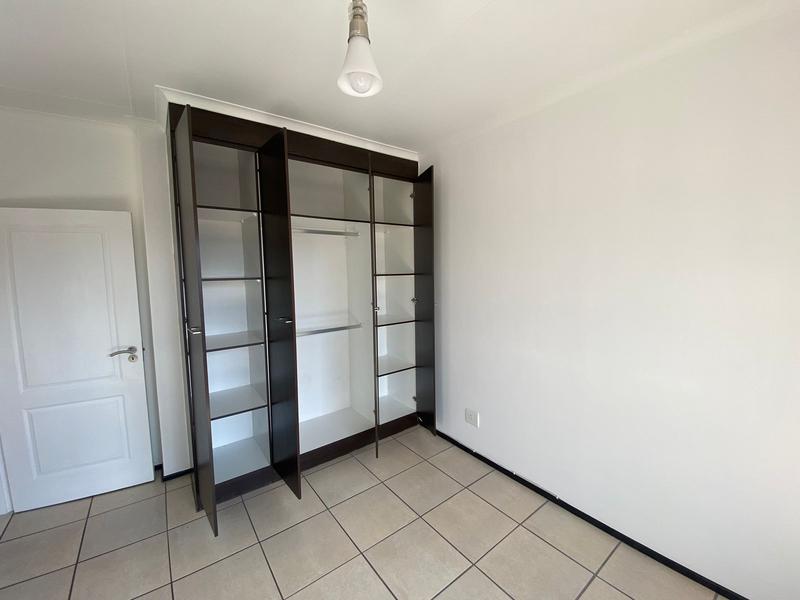 2 Bedroom Property for Sale in Noordwyk Gauteng
