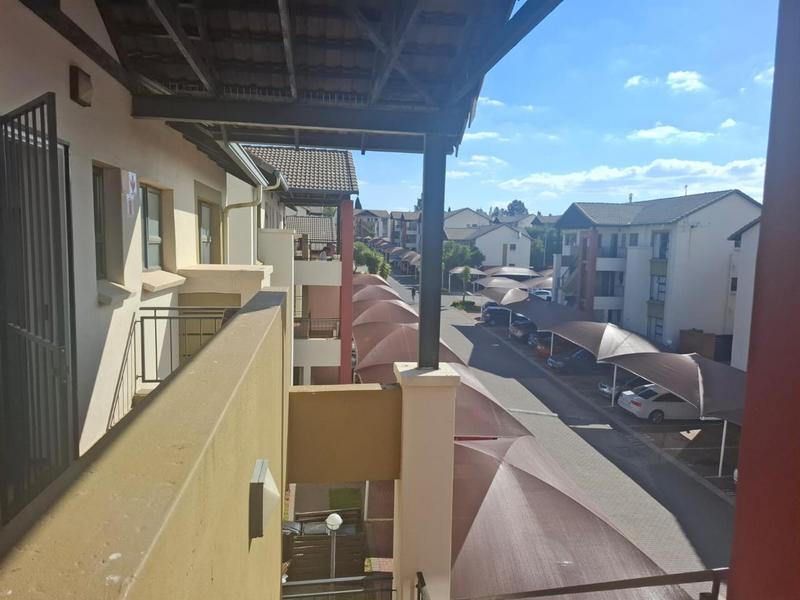 2 Bedroom Property for Sale in Noordwyk Gauteng