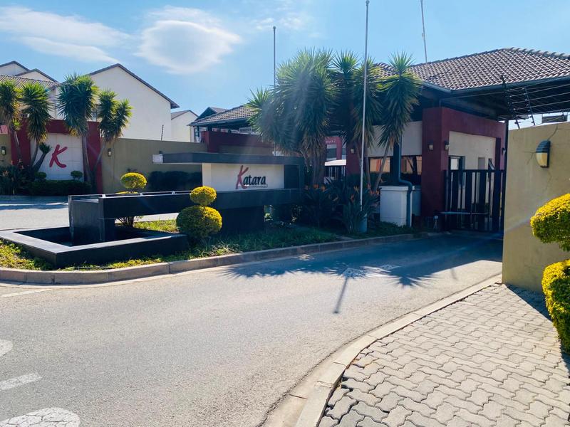 2 Bedroom Property for Sale in Noordwyk Gauteng