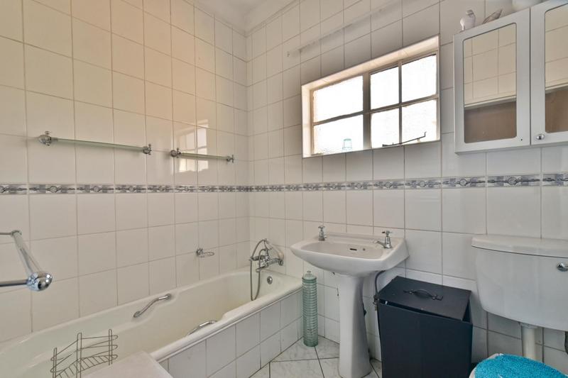 4 Bedroom Property for Sale in New Redruth Gauteng