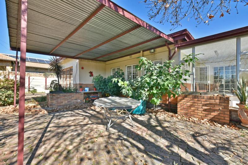 4 Bedroom Property for Sale in New Redruth Gauteng