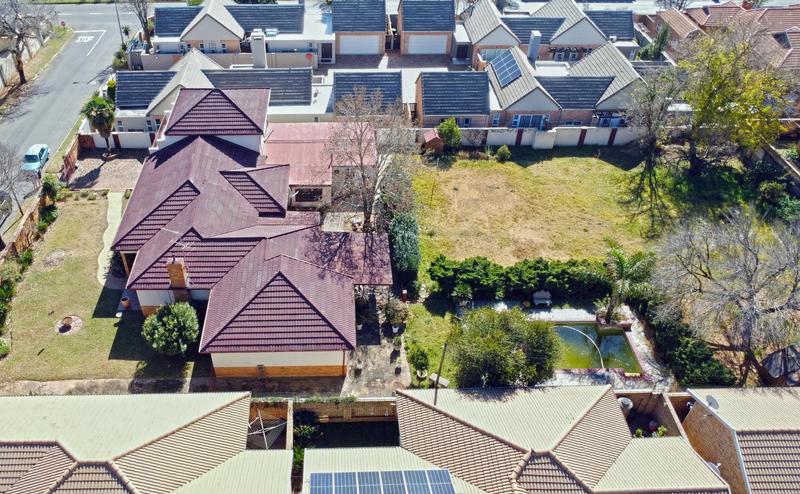 4 Bedroom Property for Sale in New Redruth Gauteng