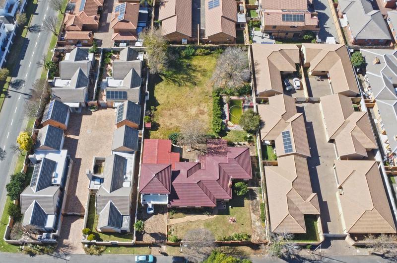 4 Bedroom Property for Sale in New Redruth Gauteng