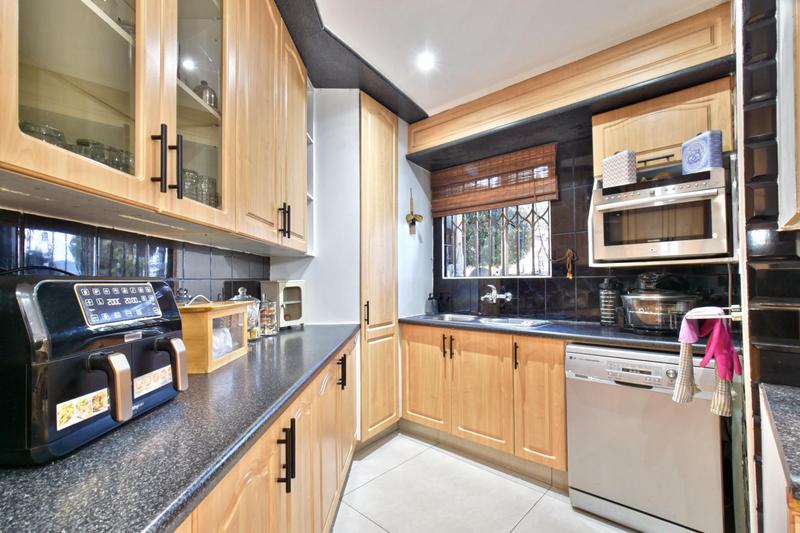 4 Bedroom Property for Sale in Bassonia Gauteng