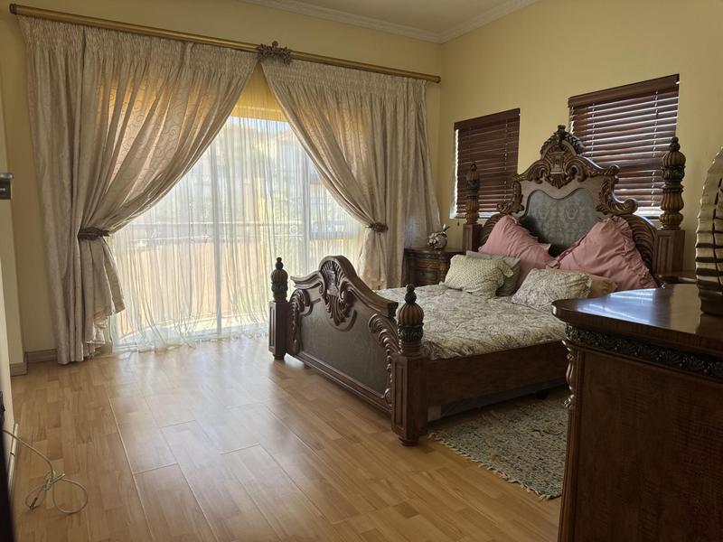 5 Bedroom Property for Sale in Rangeview Ext 4 Gauteng