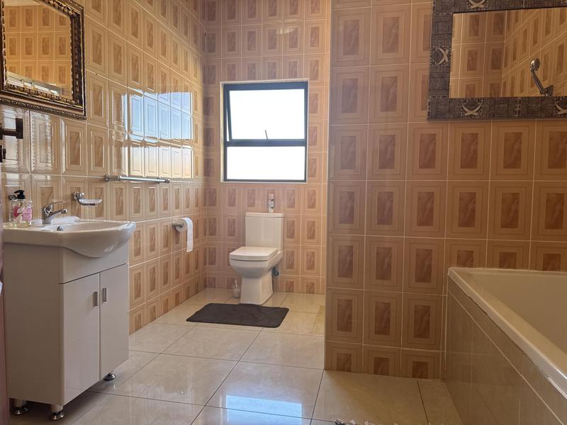 5 Bedroom Property for Sale in Rangeview Ext 4 Gauteng