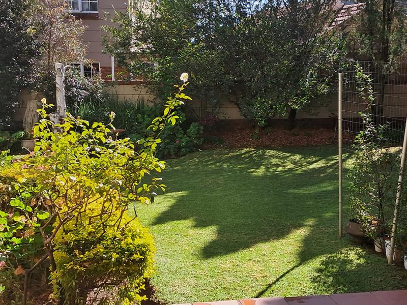 To Let 2 Bedroom Property for Rent in Bedfordview Gauteng