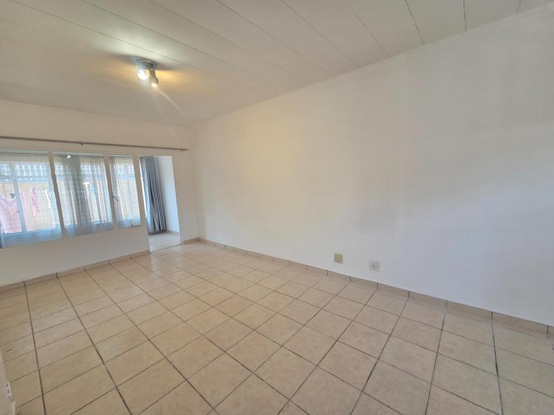 To Let 2 Bedroom Property for Rent in Erasmia Gauteng