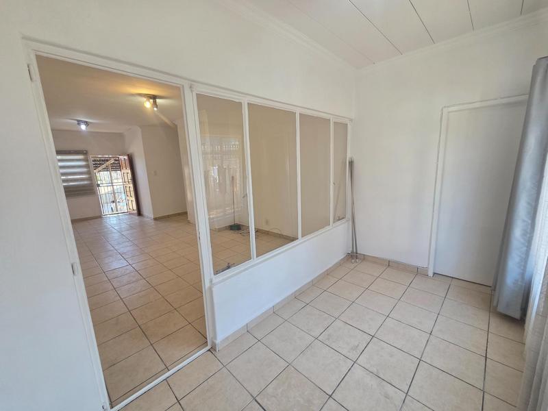 To Let 2 Bedroom Property for Rent in Erasmia Gauteng
